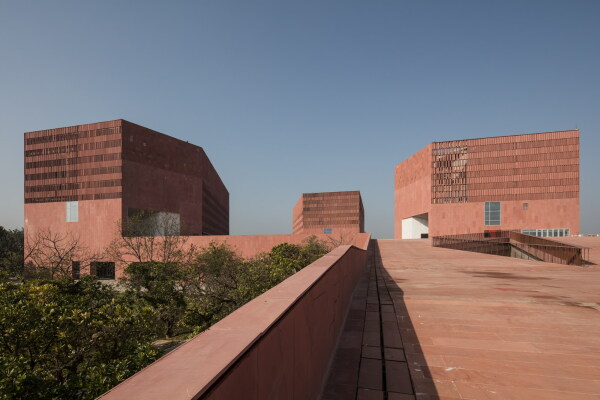 Lernzentrum von McCullough Mulvin Architects in Patiala