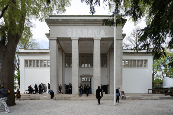 Zu Besuch im Deutschen Pavillon auf der Kunst-Biennale in Venedig