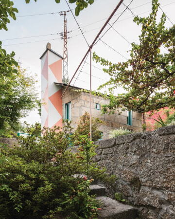 Extension of a small house, Foto:  Ricardo Loureiro