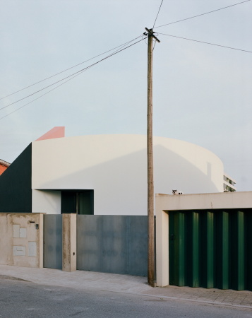 A house within three gestures, Foto:  Francisco Ascenso