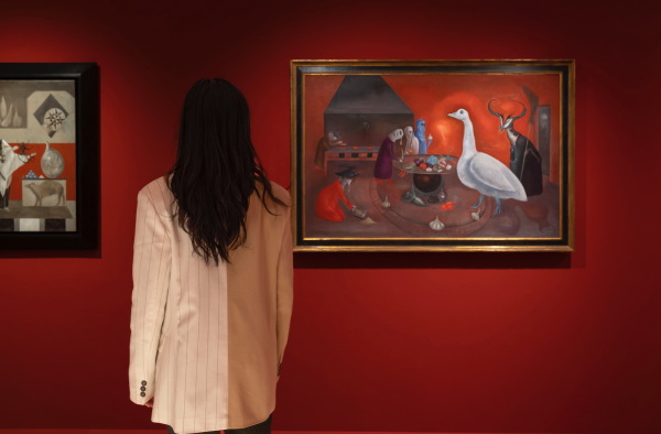 Wem die Hauptausstellung der Biennale zu Retro war, dem sei das Original empfohlen: die Peggy Guggenheim Collection blickt auf das Verhltnis von Surrealismus und Magie, mit zahlreichen Werken aus der eigenen Sammlung.