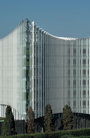 Klinik von Mario Cucinella Architects in Mailand