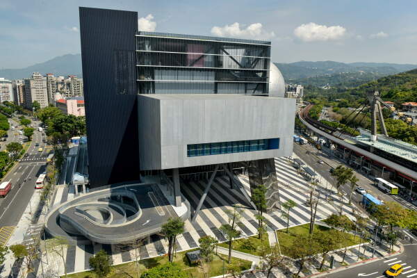 OMA stellen Theater in Taiwan fertig