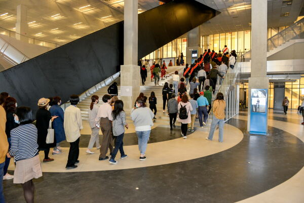 OMA stellen Theater in Taiwan fertig