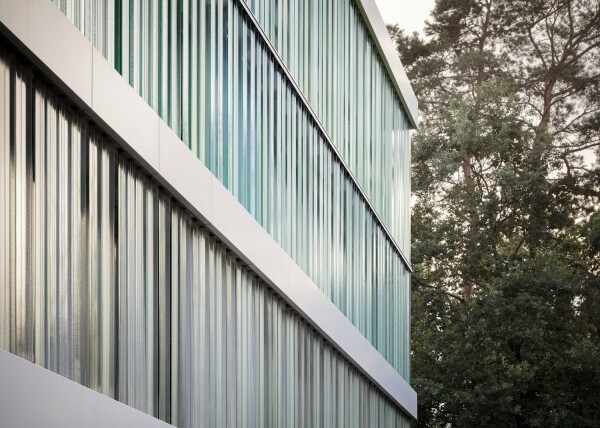 Hochschulerweiterung in Potsdam von me di um Architekten