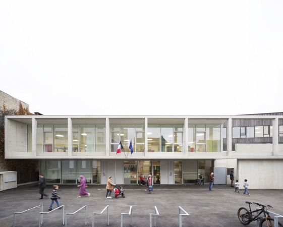 Schule in Villejuif von Dominique Coulon & associs