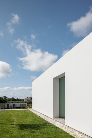 Wohnhaus in Portugal von NU.MA architects
