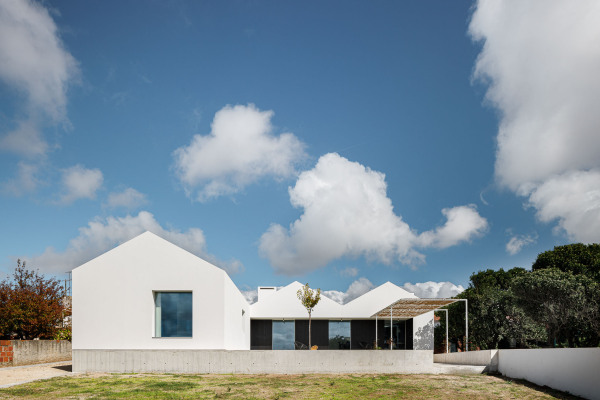 Wohnhaus in Portugal von NU.MA architects