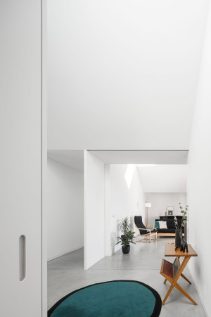 Wohnhaus in Portugal von NU.MA architects