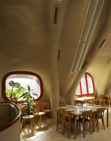 Gnther Domenig: Mehrzweckgebude der Schulschwestern Eggenberg, Graz, 1972