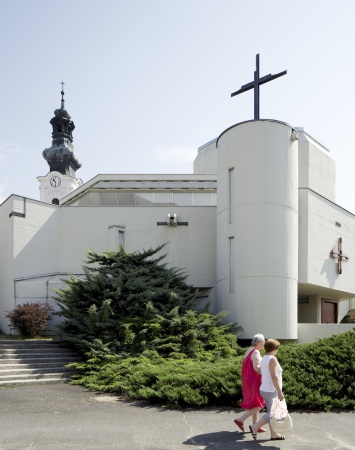 Gnther Domenig: Katholische Pfarrkirche Oberwart, mit Eilfried Huth, 1969. Foto von 2020