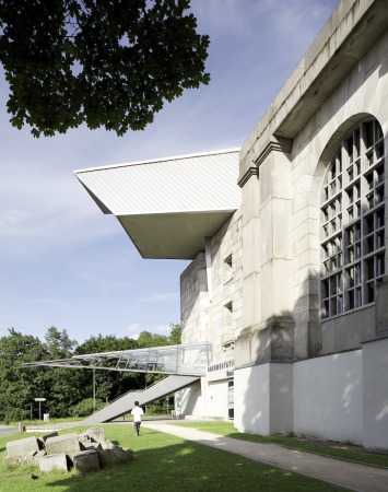 Gnther Domenig: Dokumentationszentrum Reichsparteitaggelnde, 1998. Foto von 2020