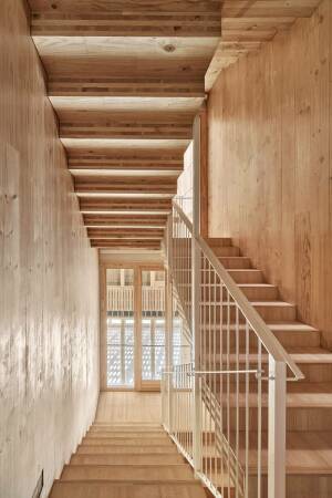 Gemeinschaftszentrum in Barcelona von Haz Arquitectura