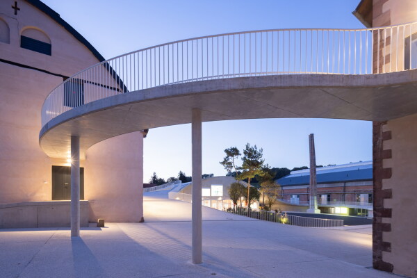 Glaskunstzentrum in Meisenthal von SOIL und Freaks