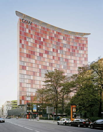 Protest gegen Umbauplne in Berlin