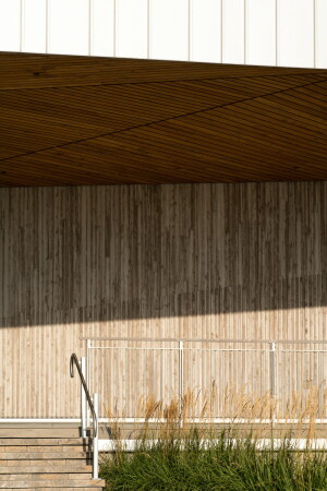 Gemeindezentrum in Pointe-Claire von ADHOC und Prisme