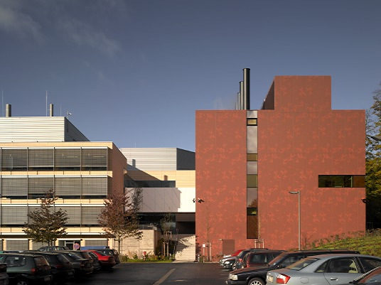 Biomedizinisches Forschungszentrum in Marburg eingeweiht