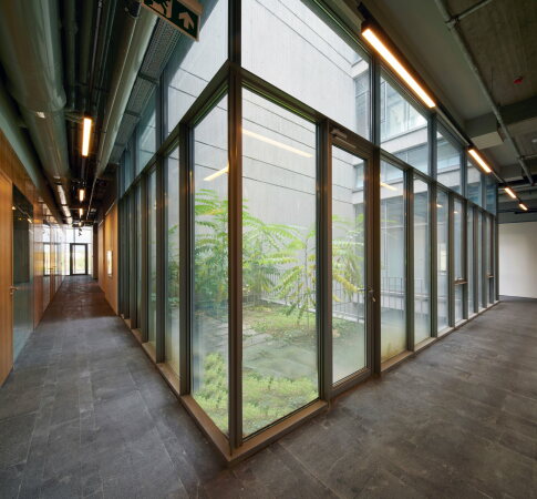 Universit�tsgeb�ude von Emre Arolat in Ankara