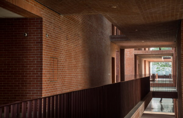 Hochschulgebude in Dhaka von Kashef Chowdhury