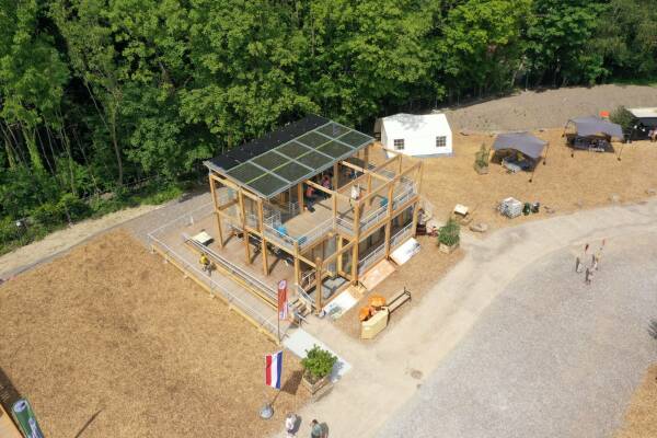 3. Platz in der Gesamtwertung: Team AuRA von der Nationalen Architekturschule in Grenoble, Frankreich