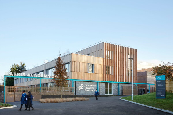 Harris Academy in Sutton, London von Architype