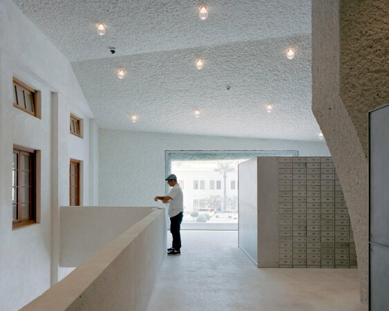 Postamt in Bahrain von Studio Anne Holtrop