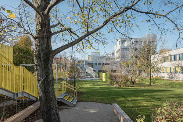 Grund- und Berufsschule in Wien von PPAG architects