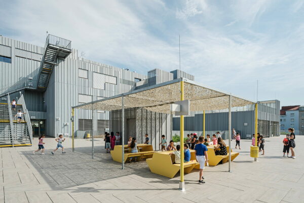 Grund- und Berufsschule in Wien von PPAG architects