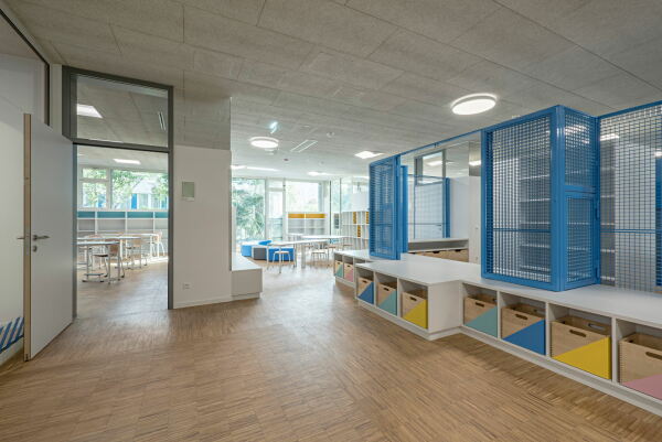 Grund- und Berufsschule in Wien von PPAG architects