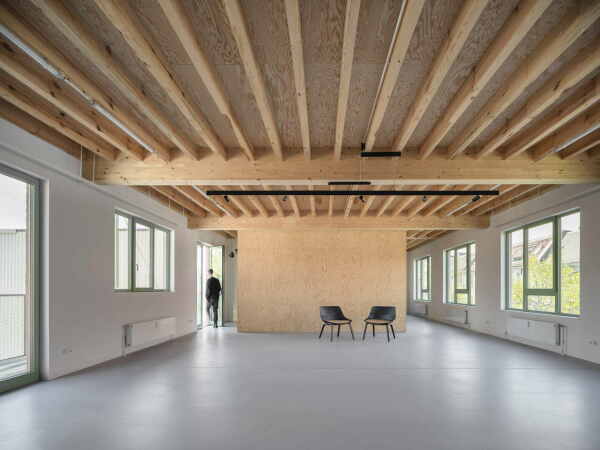 Umbau von H�tten & Pal�ste auf Berliner Kindl-Areal