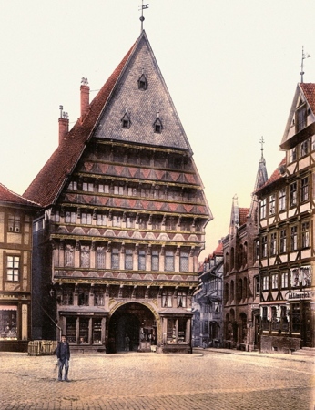 Knochenhaueramtshaus in Hildesheim auf einer kolorierten Fotografie