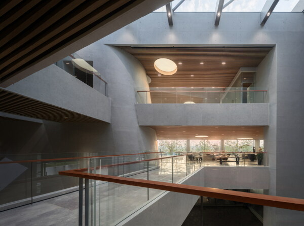 Ausstellungszentrum in Nanjing von Lacime Architects