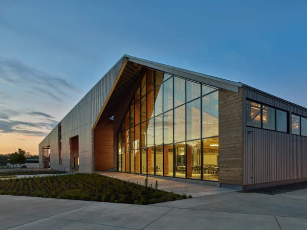 Schulbau in Arkansas von EskewDumezRipple