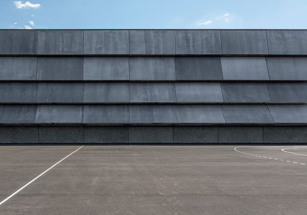 Gemeindesporthalle bei Zagreb von NOP Studio