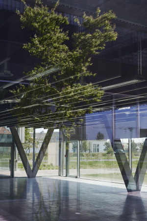 Unigebude in Leverkusen von augustinundfrank/winkler