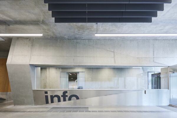 Unigeb�ude in Leverkusen von augustinundfrank/winkler