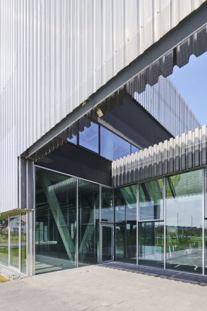 Unigebude in Leverkusen von augustinundfrank/winkler