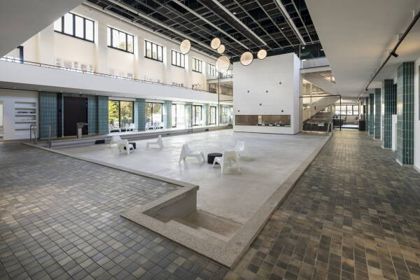 Hallenbad-Umbau von KM Architekten in Kassel