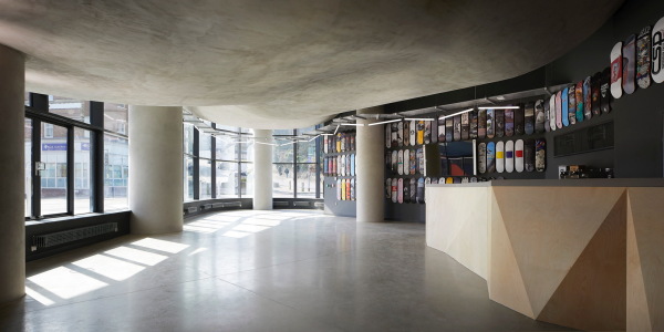 Indoor-Skateanlage in Folkestone von Hollaway Studio