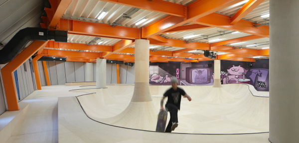 Indoor-Skateanlage in Folkestone von Hollaway Studio