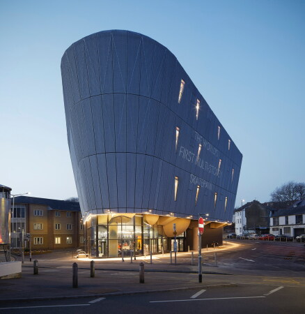 Indoor-Skateanlage in Folkestone von Hollaway Studio