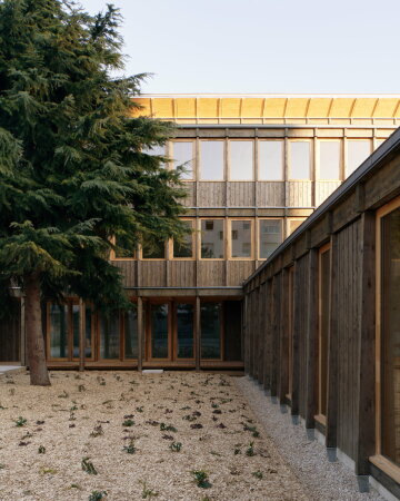 Gemeindezentrum in Paris von Guillaume Ramillien Architecture