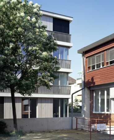 Mandernde Wohnbebauung in Basel von Degelo Architekten