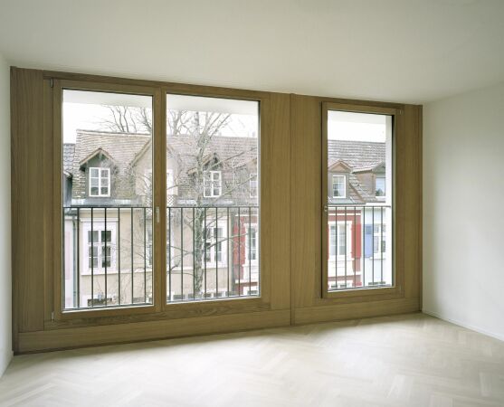 Mandernde Wohnbebauung in Basel von Degelo Architekten