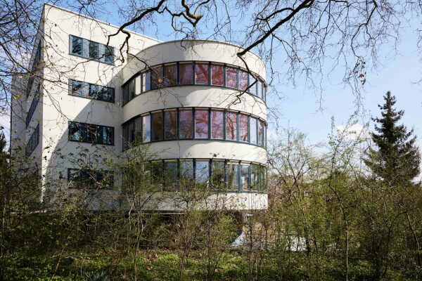 Sanierung von Aebi & Vincent Architekten in Bern