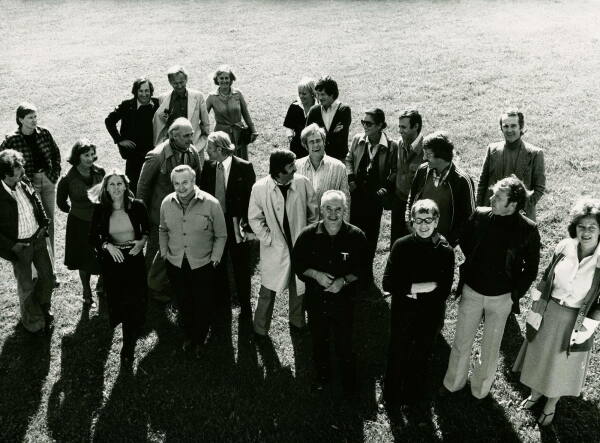 Olympia-Team zu Gast in Rotis: Otl Aicher mit seiner Frau Inge Aicher-Scholl, Willi Daume (vorne links), G�nther Grzimek (hinter Daume) und G�nter Behnisch (hinter Grzimek)