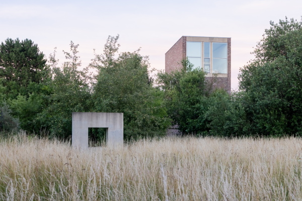 Erwin Heerich, Wohnhaus, Gastatelier, Tor 1, Raketenstation Hombroich;  VG Bild-Kunst, Bonn 2022 / Foto:  Iwan Baan.