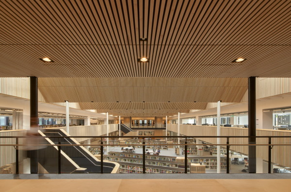 Universit�tsumbau von WilkinsonEyre in London