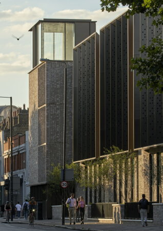 Universit�tsumbau von WilkinsonEyre in London