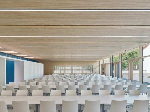 Mensa in Stuttgart von walter huber architekten